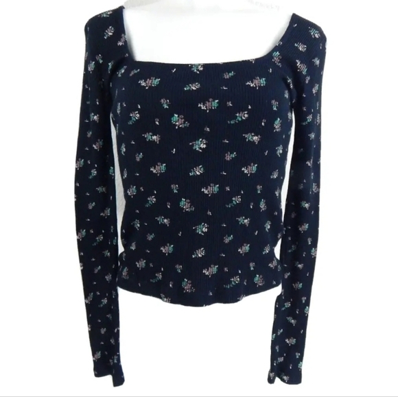 Urban Outfitters Square Neck Ditsy Floral Tee - Picture 2 of 4